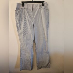 Anne Klein Womans Striped Pants Size 14